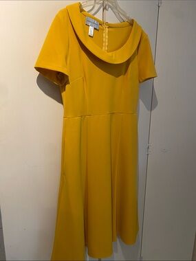 Donna Morgan classic styling fit flare Yellow Midi Dress with Draped Collar